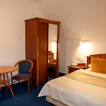 Fonte 3* Gyor