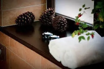 Fonte فندق غيور